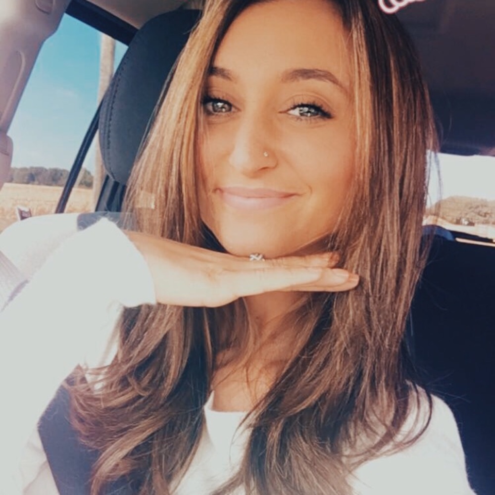 Meet your Posher, Hayley